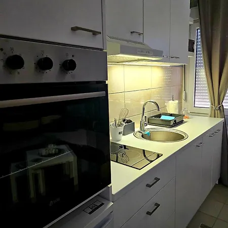 Tiha Voda 4 Apartment